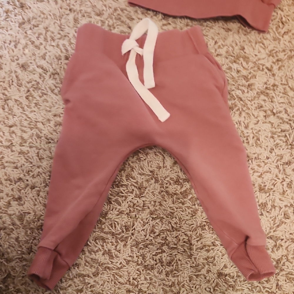 Pink Ruffled Baby Sweatsuit Set - Picture 4 of 5